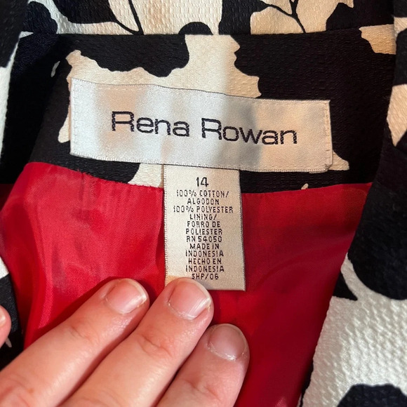 Rena Rowan Designer Blazer White w/ Large Black Florals Women's Size 14 - Picture 4 of 7